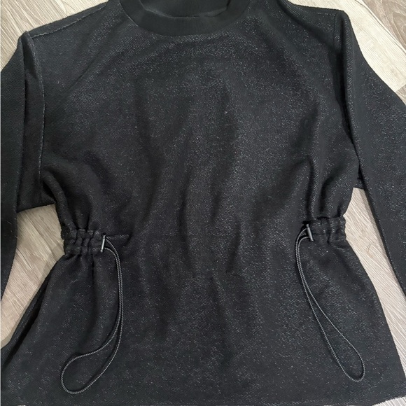 BKE Black Relaxed Sweatshirt with Cinched Waist - Picture 2 of 5